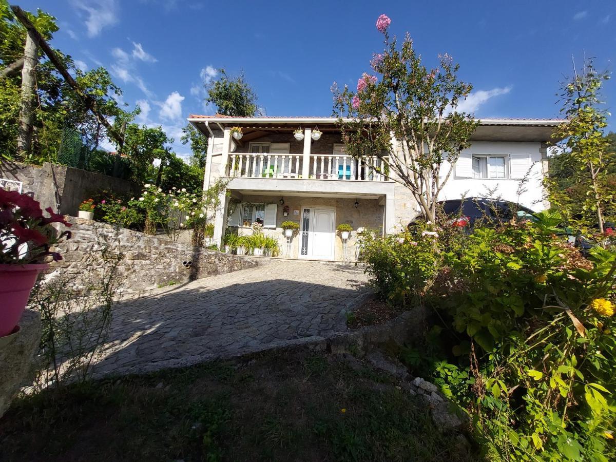 Castelo Dos Sonhos Hotel Valadares  ภายนอก รูปภาพ