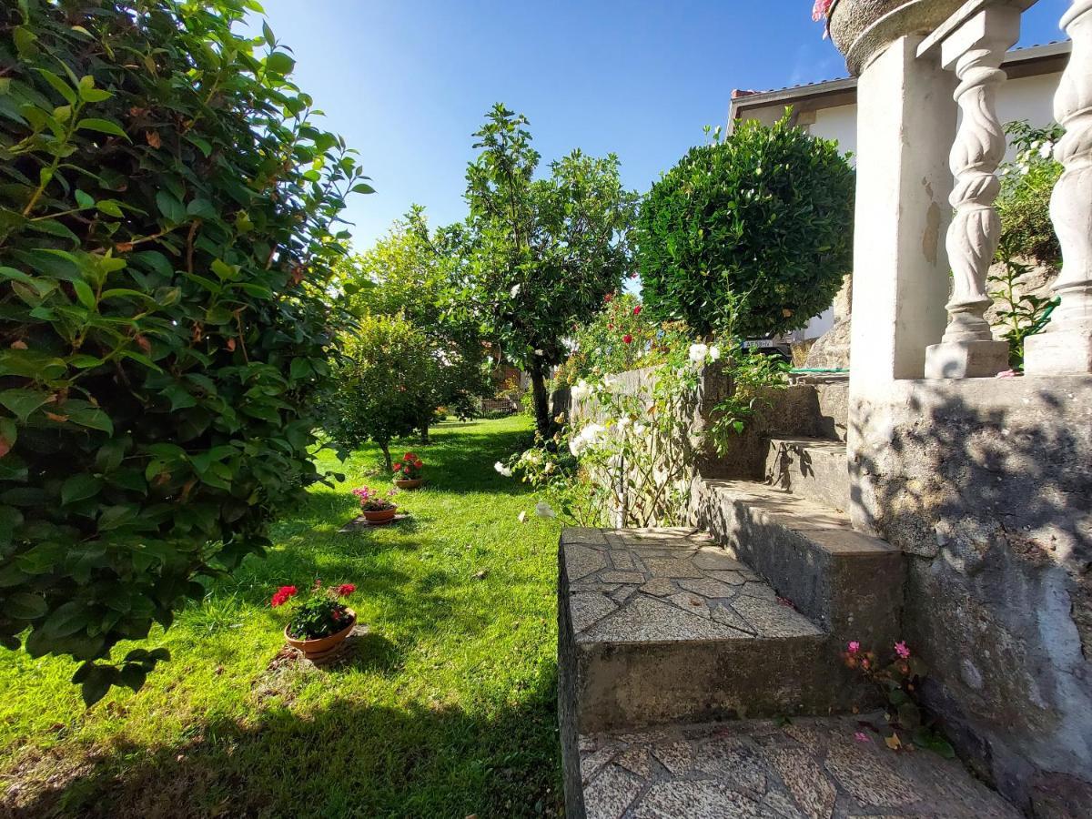 Castelo Dos Sonhos Hotel Valadares  ภายนอก รูปภาพ