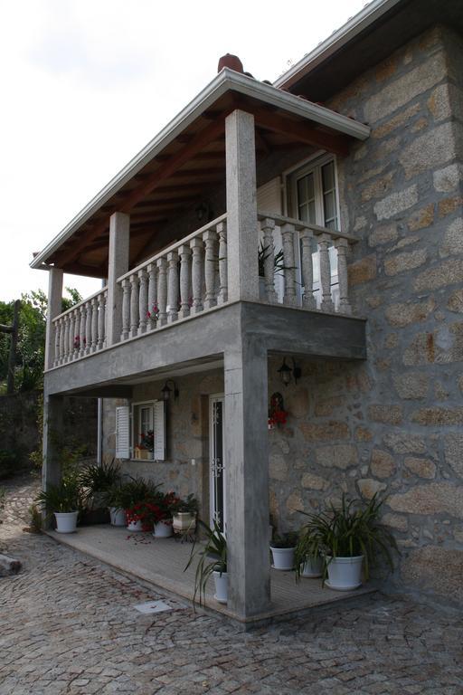 Castelo Dos Sonhos Hotel Valadares  ภายนอก รูปภาพ