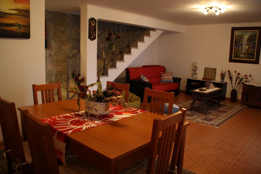 Castelo Dos Sonhos Hotel Valadares  ภายนอก รูปภาพ
