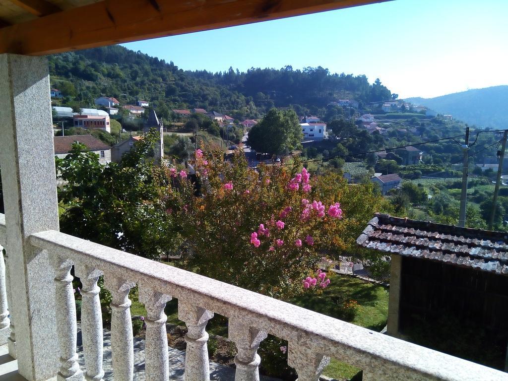 Castelo Dos Sonhos Hotel Valadares  ภายนอก รูปภาพ