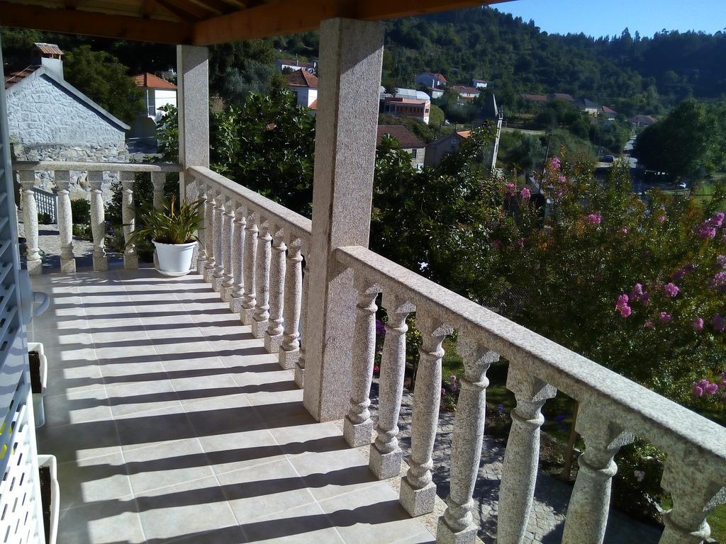 Castelo Dos Sonhos Hotel Valadares  ภายนอก รูปภาพ
