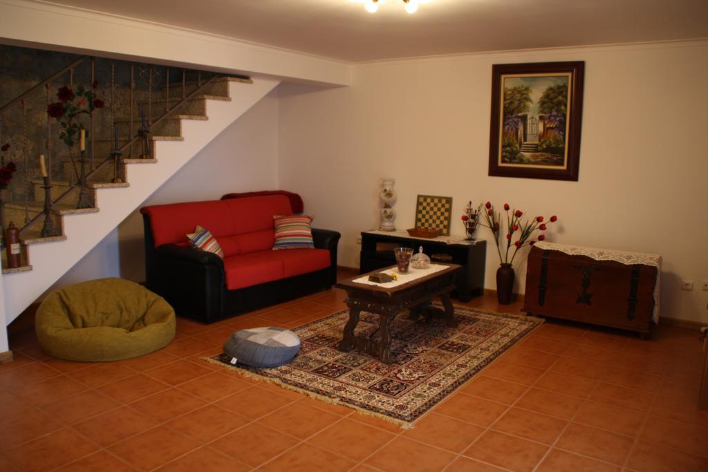 Castelo Dos Sonhos Hotel Valadares  ภายนอก รูปภาพ